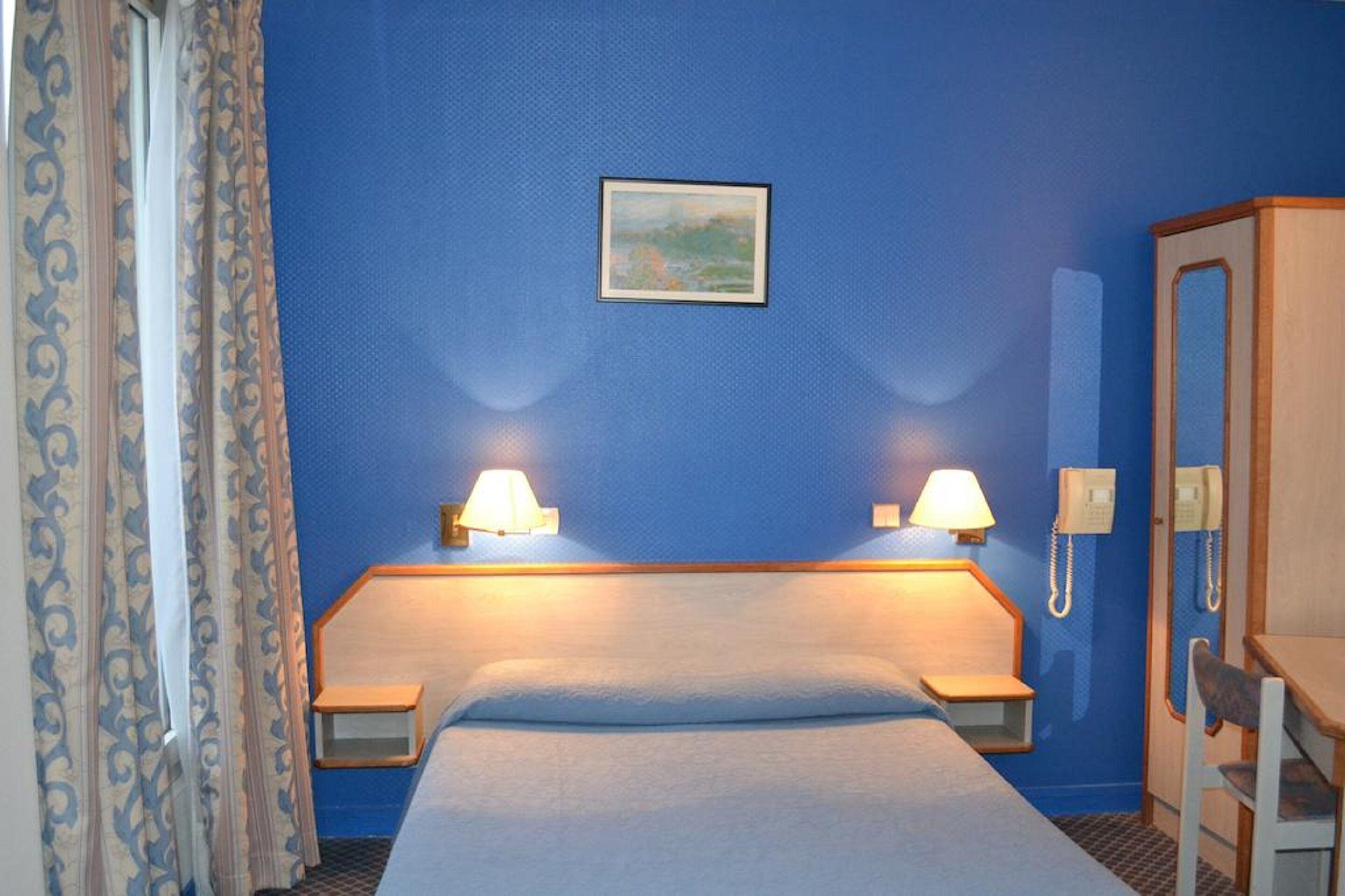 Hotel William's Opera 3*