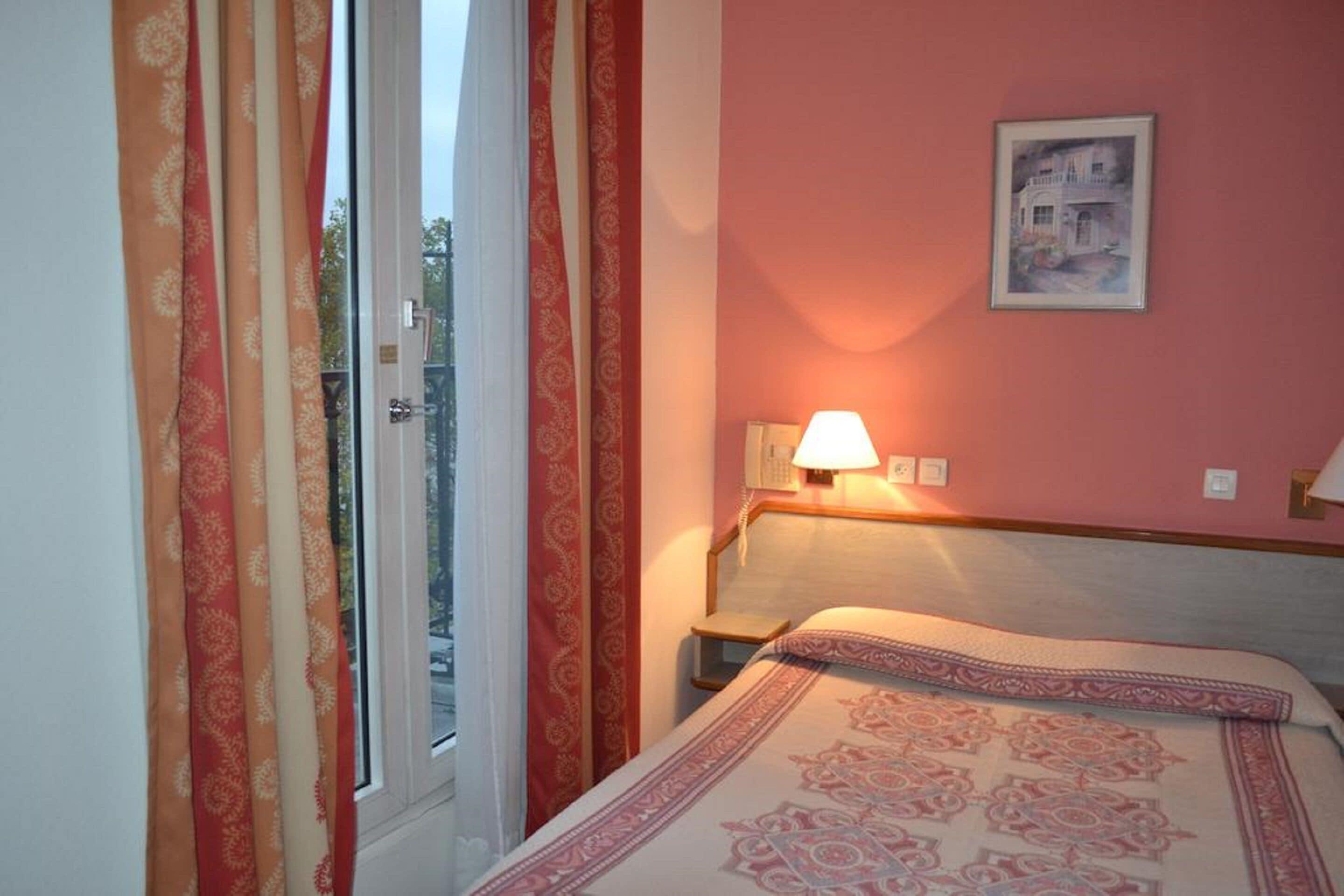 Hotel William's Opera 3*